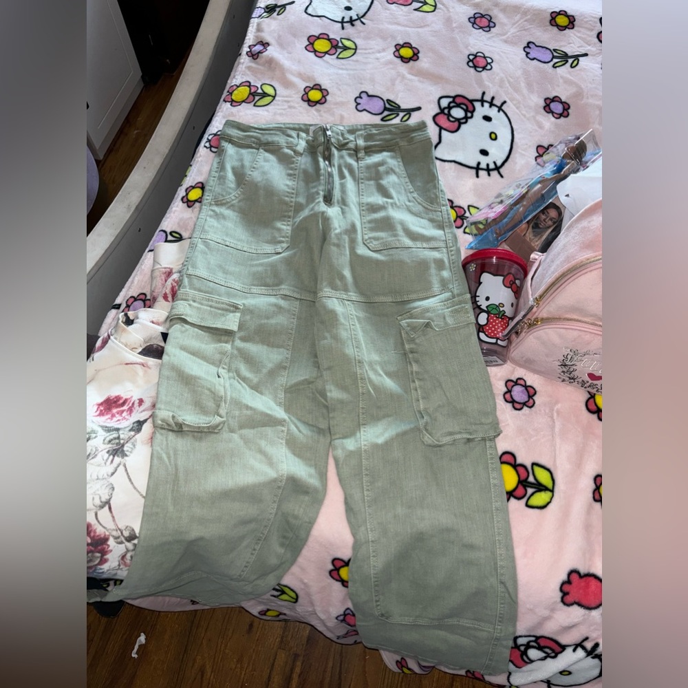 Fashion Nova Cargo